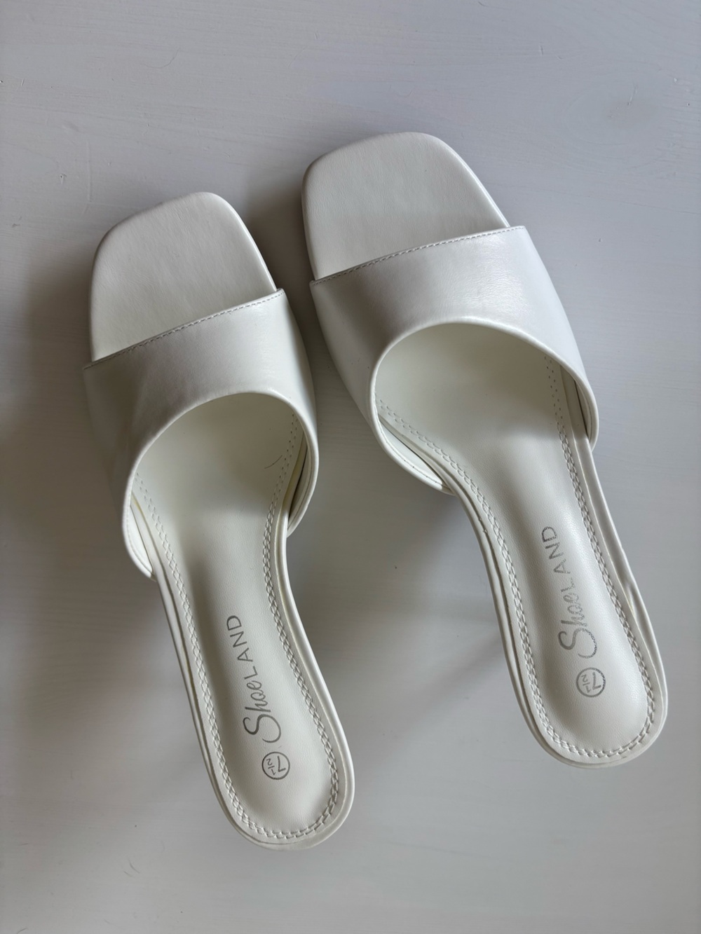 Never worn White Slide kitten Sandals for Women